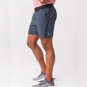 Vuori Men’s Large Draft Shorts Slate Black Active Side Pocket Athletic Sporty